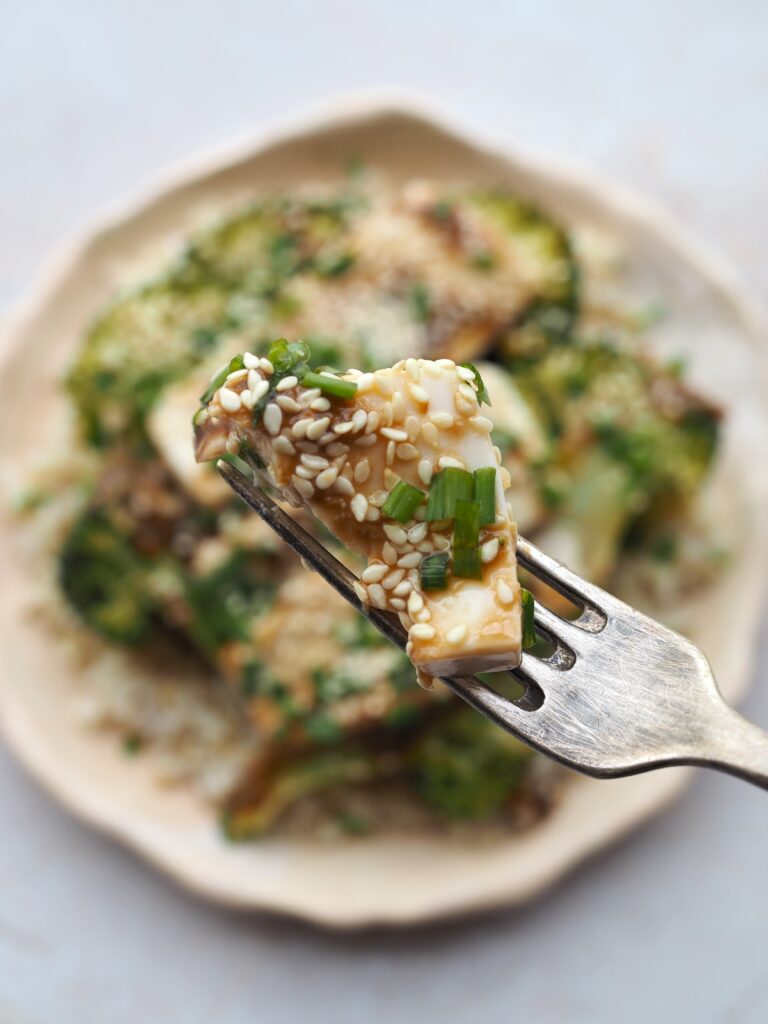 Brokuł z jedwabistym tofu