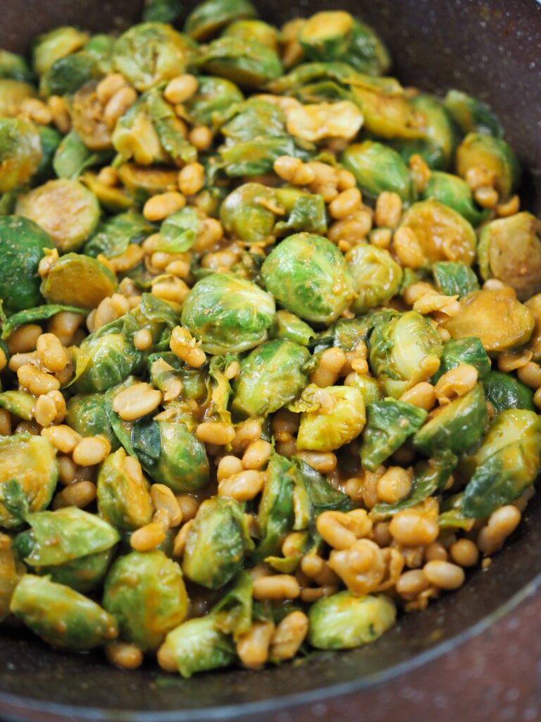 Kasza gryczana z brukselką i fasolą