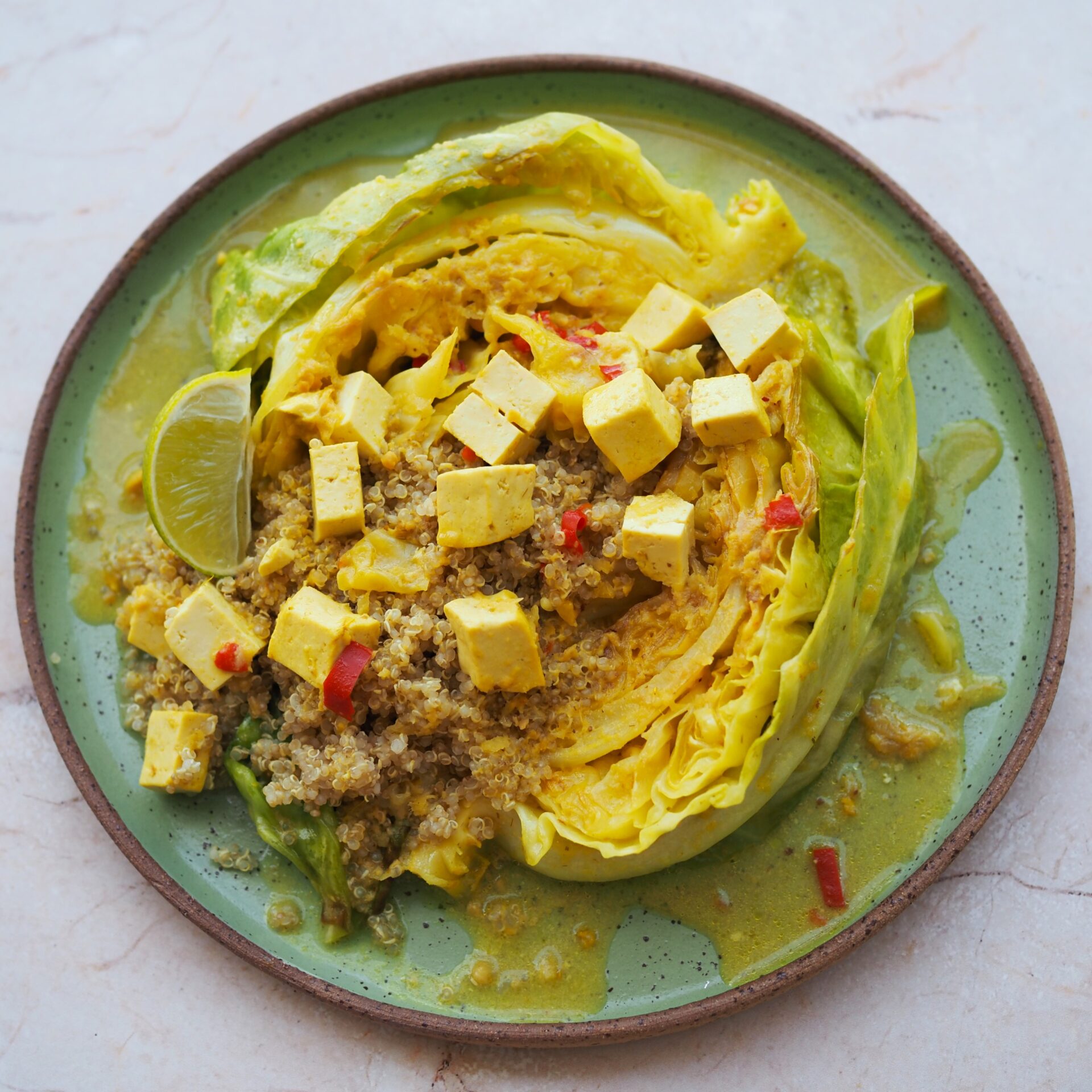 Młoda kapusta w sosie curry
