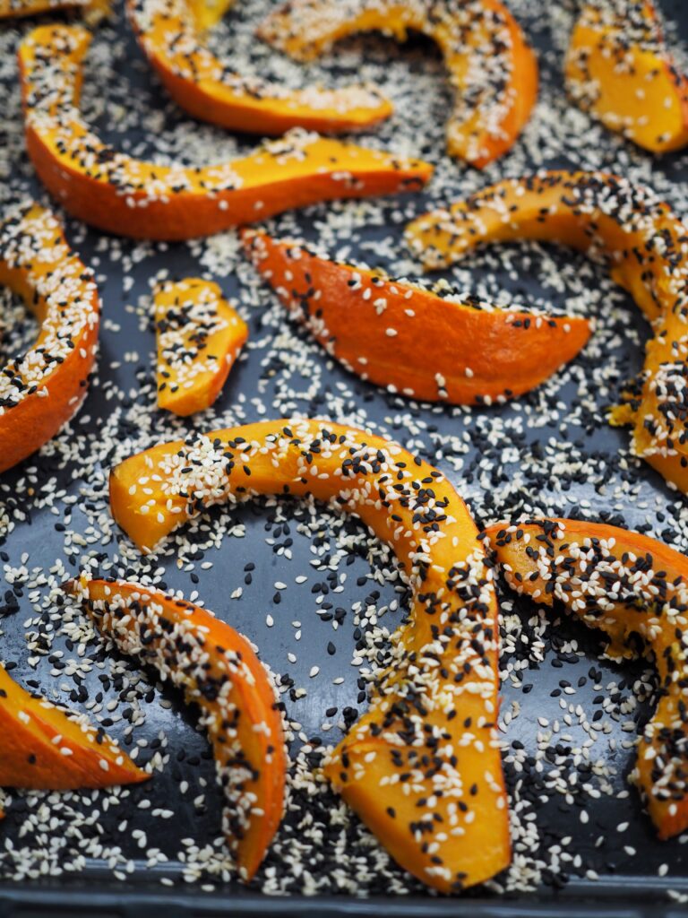 Sezamowa dynia z sosem tahini